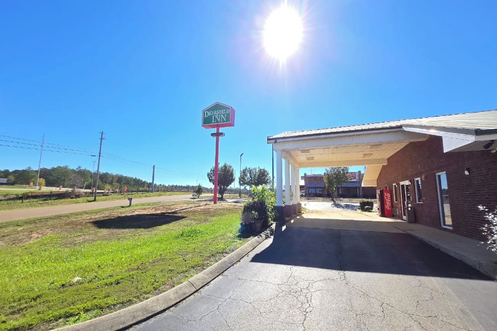 Deerfield Inn McComb I-55 38/49