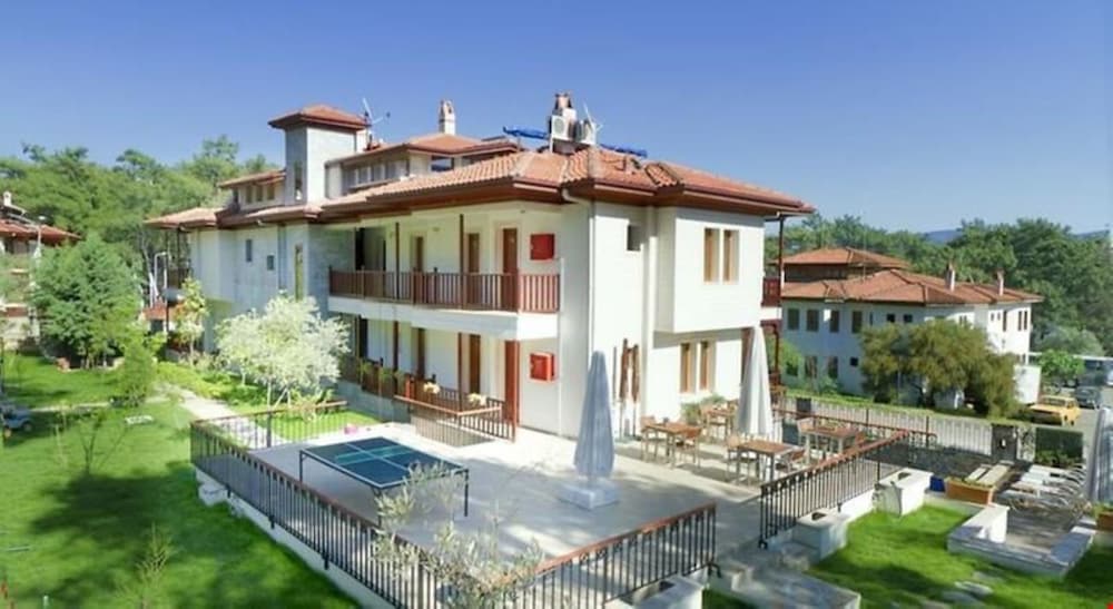 Summer Boutique Hotel 3/37