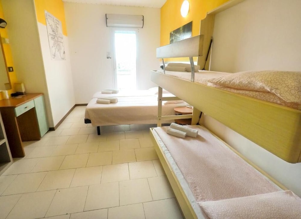 Hotel Elba Young People Hotels 18/25
