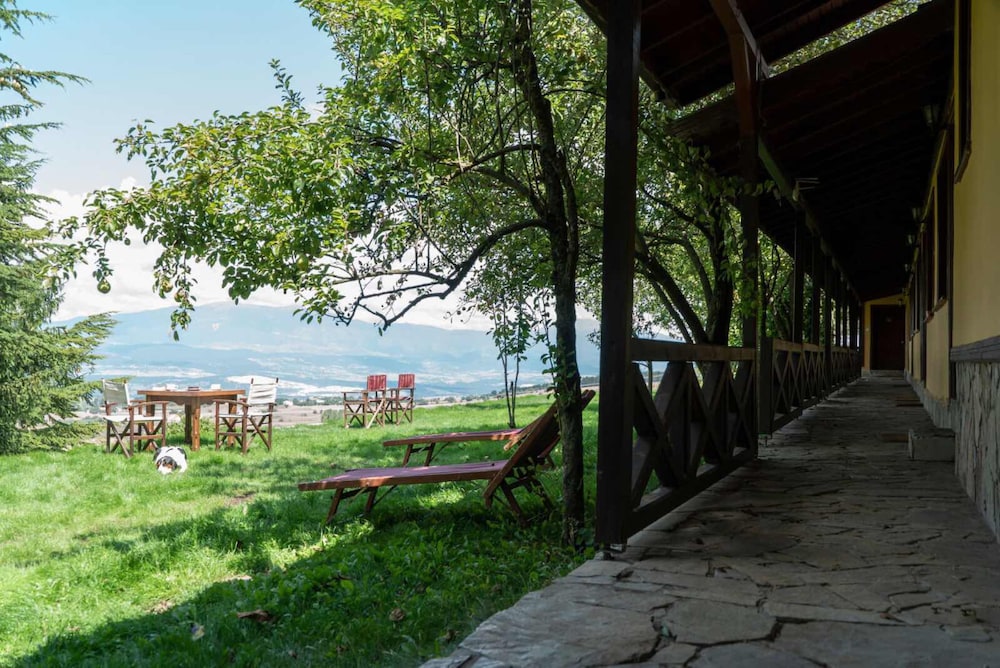 Villa Neva Hotel 16/23