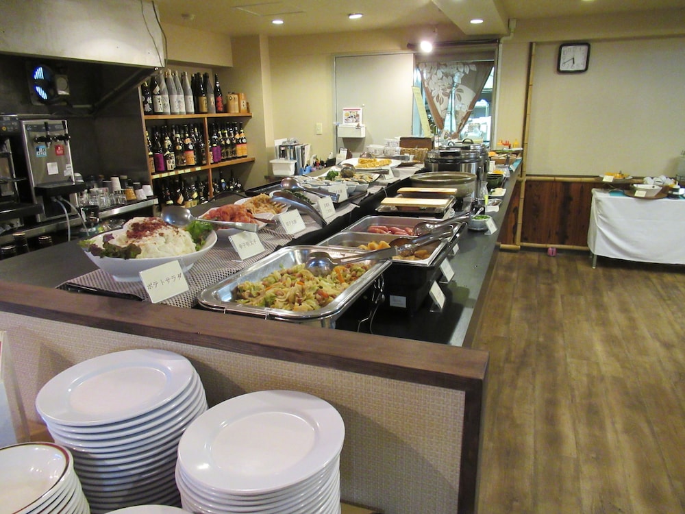 Tsurusaki Hotel 24/50