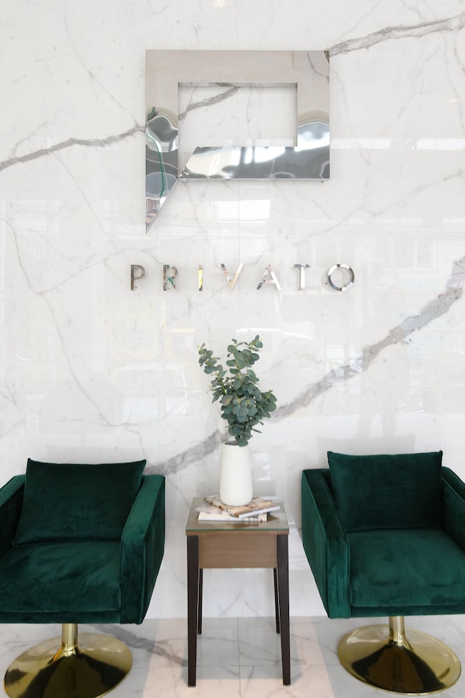 Privato Makati 21/41