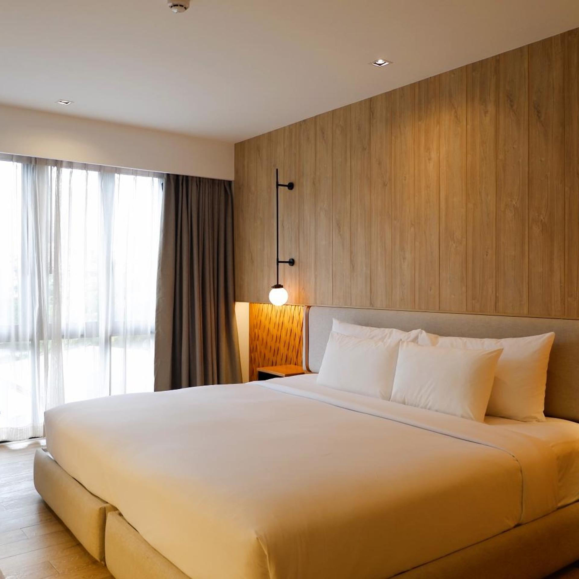 Deluxe, Double Bed