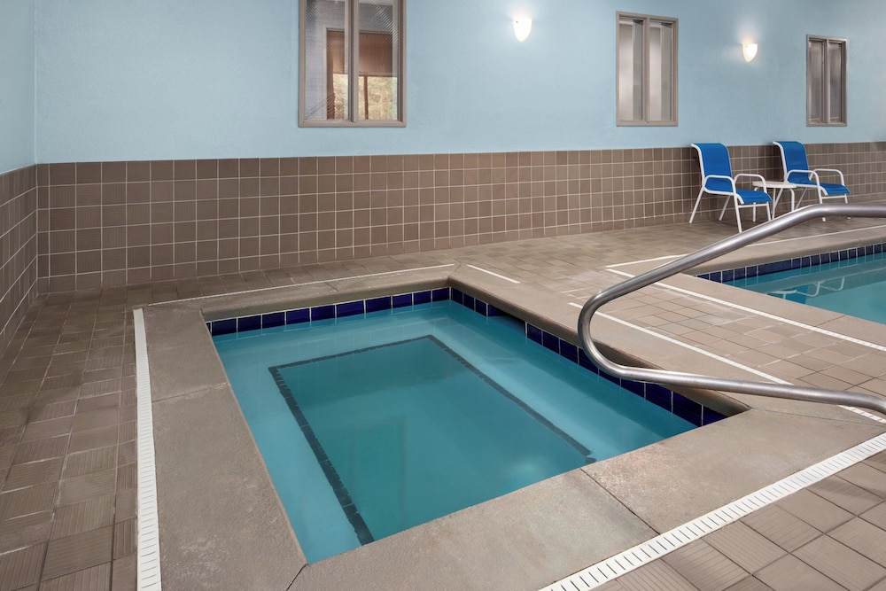 Holiday Inn Express Hotel Suites Dubois 33/72