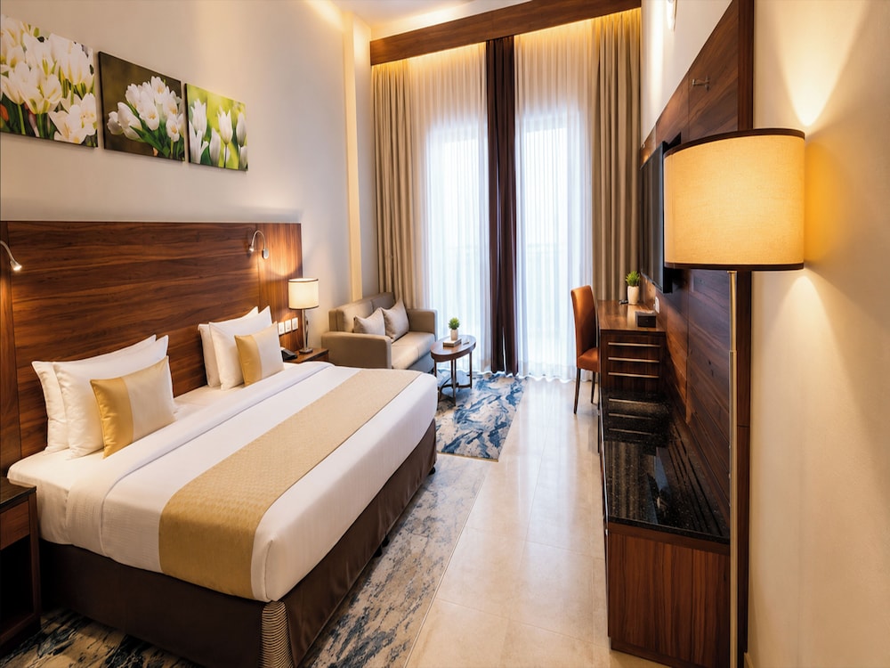 Tulip Al Barsha Hotel Apartment 42/85