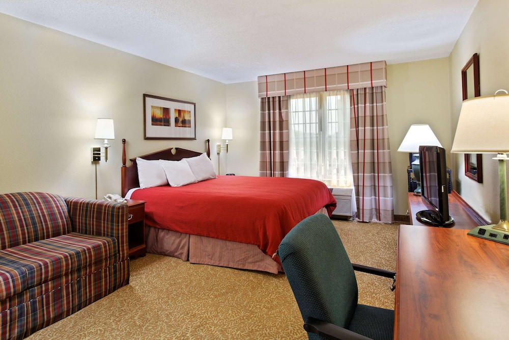 Country Inn & Suites By Radisson Elgin, IL 10/18