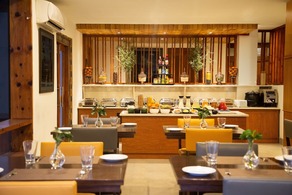 Lemon Tree Hotel, Thimphu 22/30