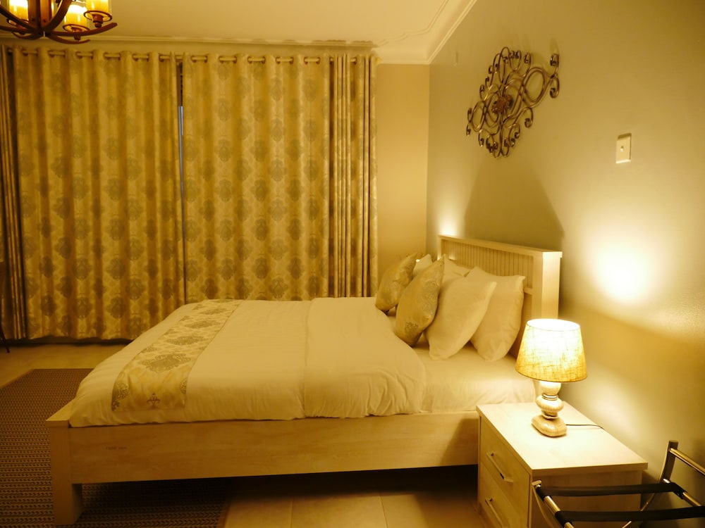 Ivory Castle Boutique Hotel 7/27