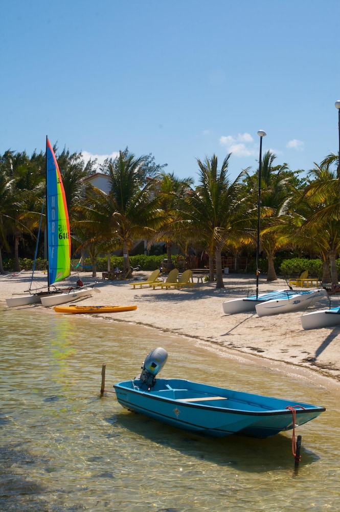 Caribbean Villas Hotel 40/77