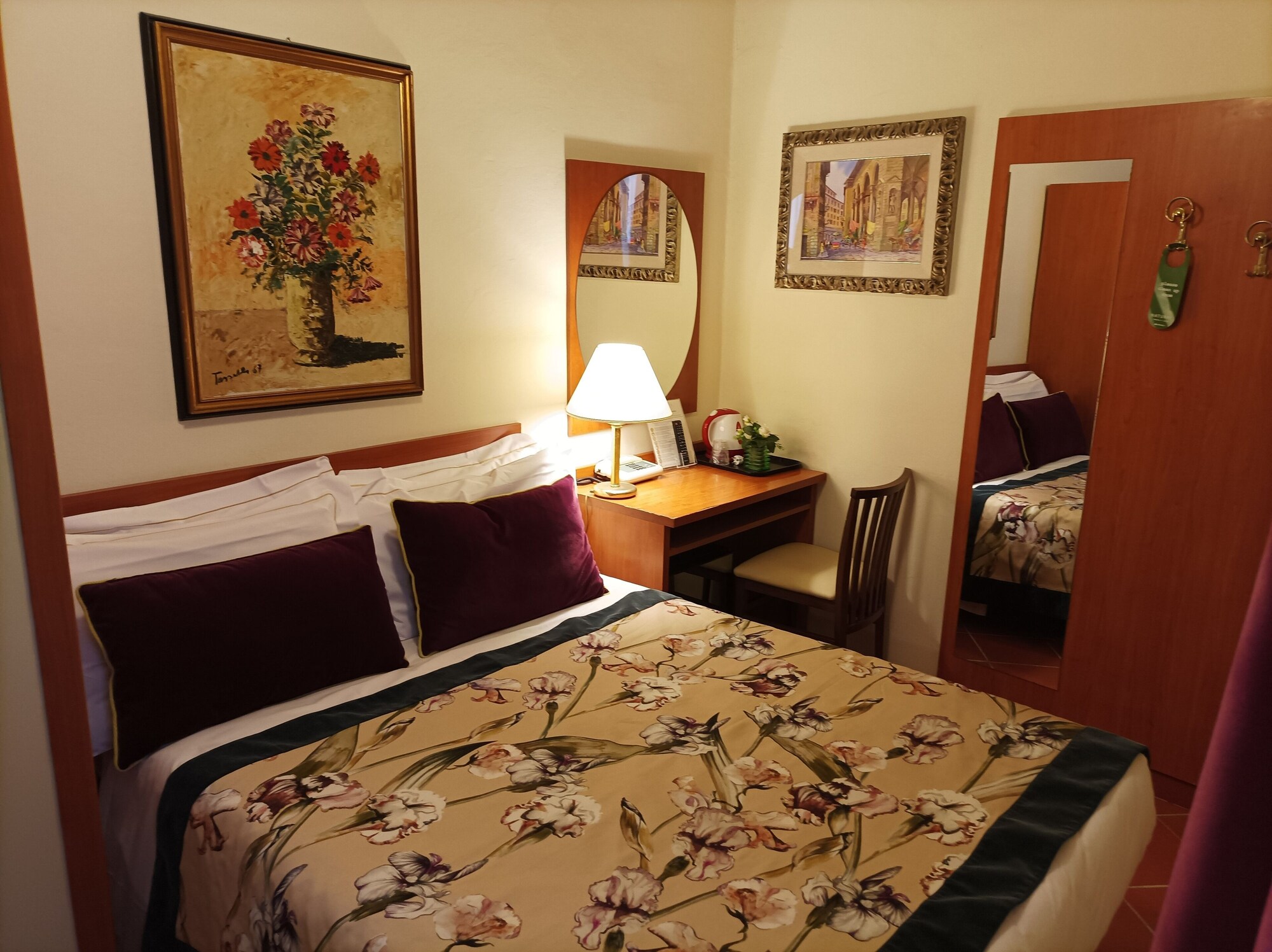 Old, Economy, Single, Single Bed، Hotel Maxim 5/7
