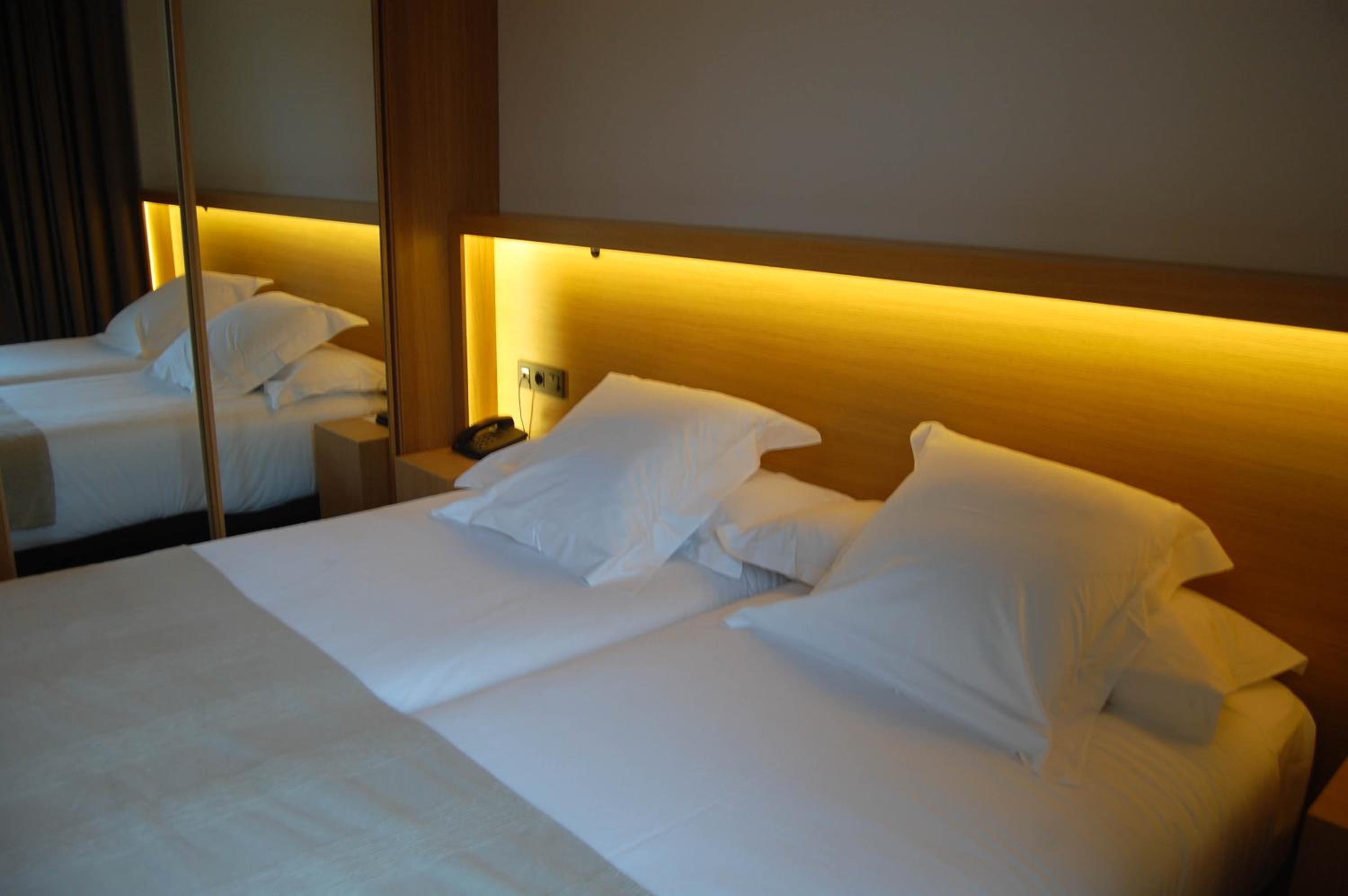 Hotel Araba 23/63