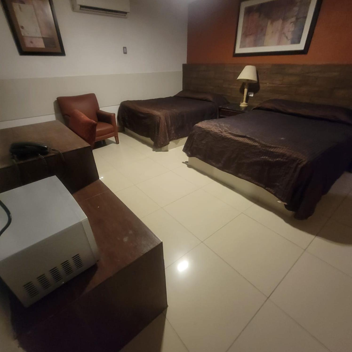 Hotel Villa del Sol Chihuahua 12/35