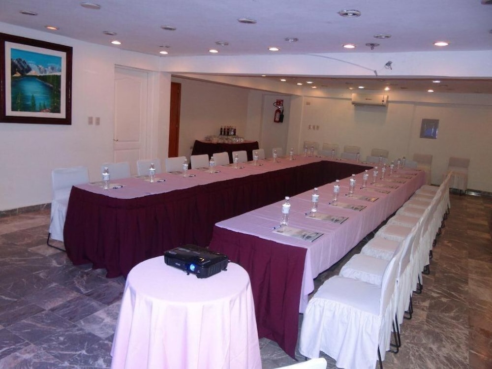 Hotel Madan Cardenas 51/51