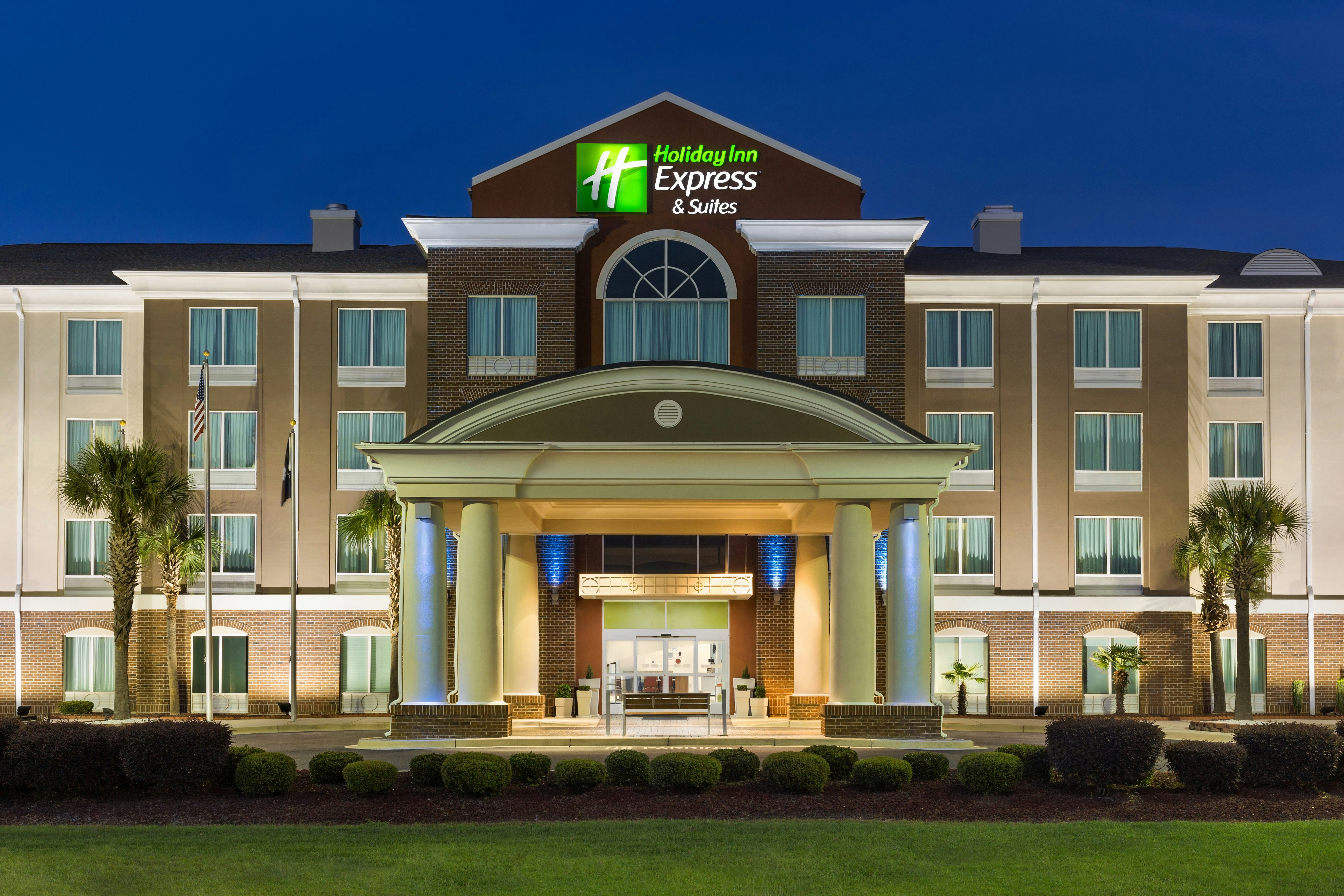 Holiday Inn Express Hotel and Suites Florence I-95 at Hwy 327 7/51