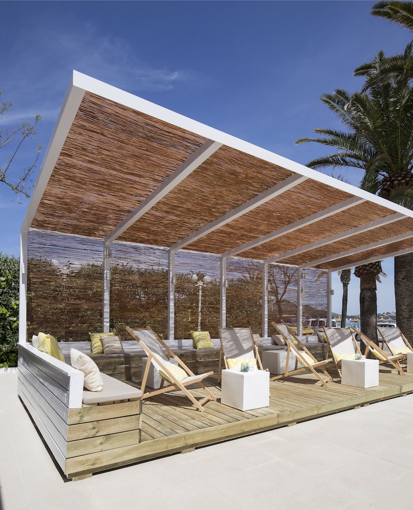 Hotel Romantic - Adults Only 46/47