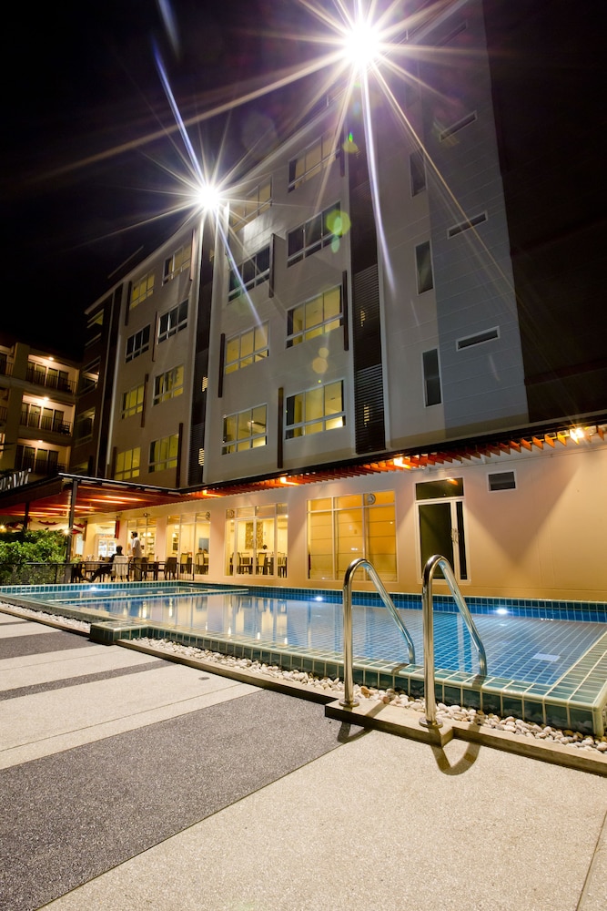 Sinsuvarn Airport Suite 64/67