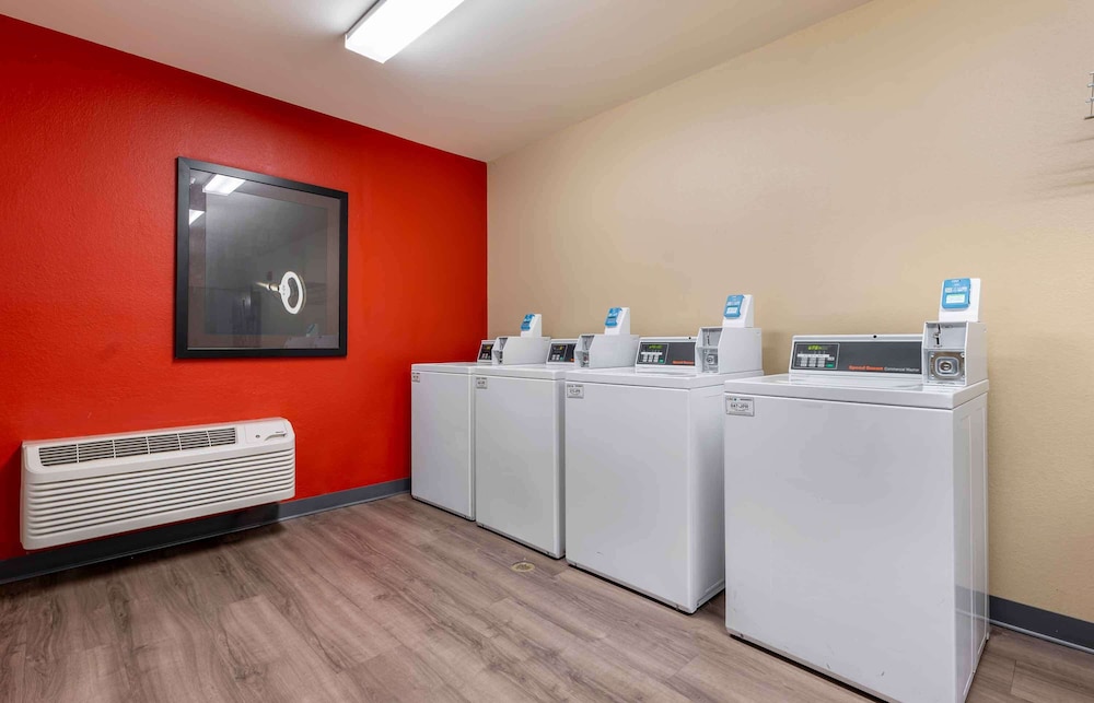 Extended Stay America Bloomington - Normal 9/48