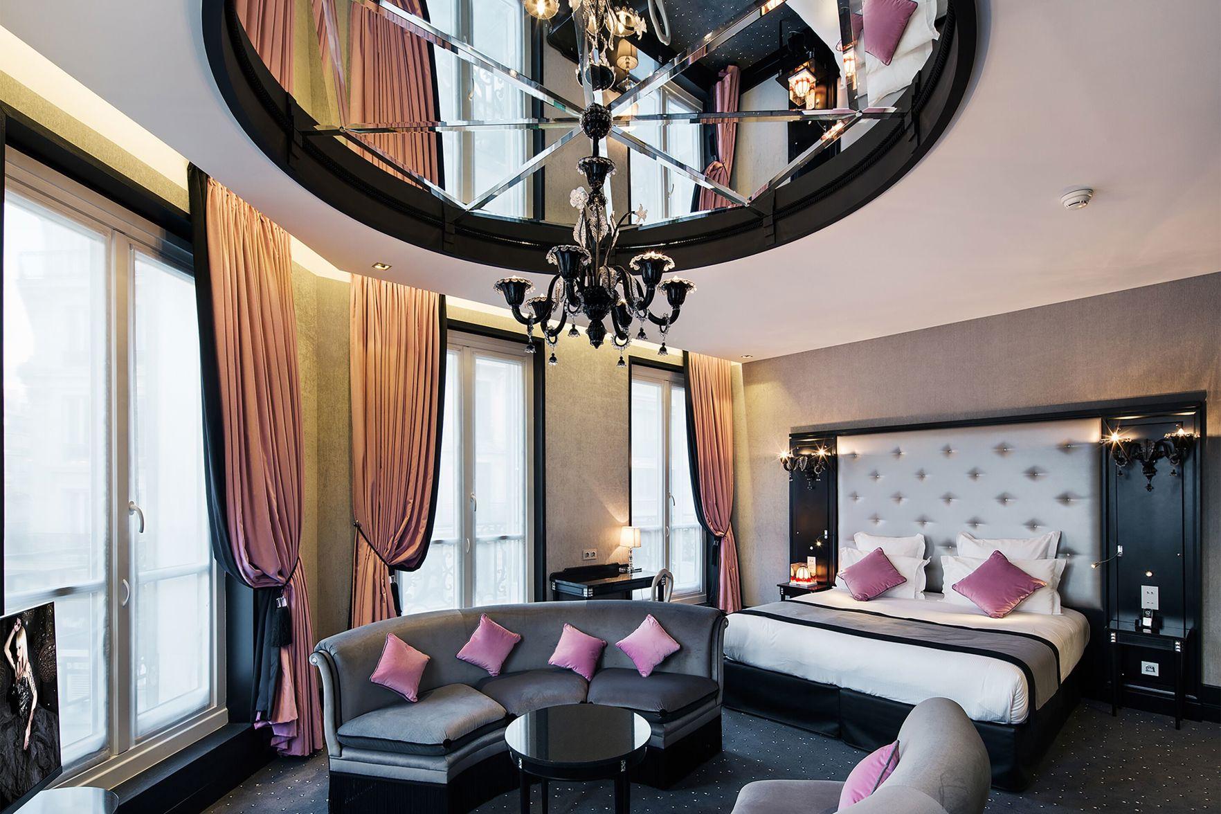 Incomparable, Queen Bed