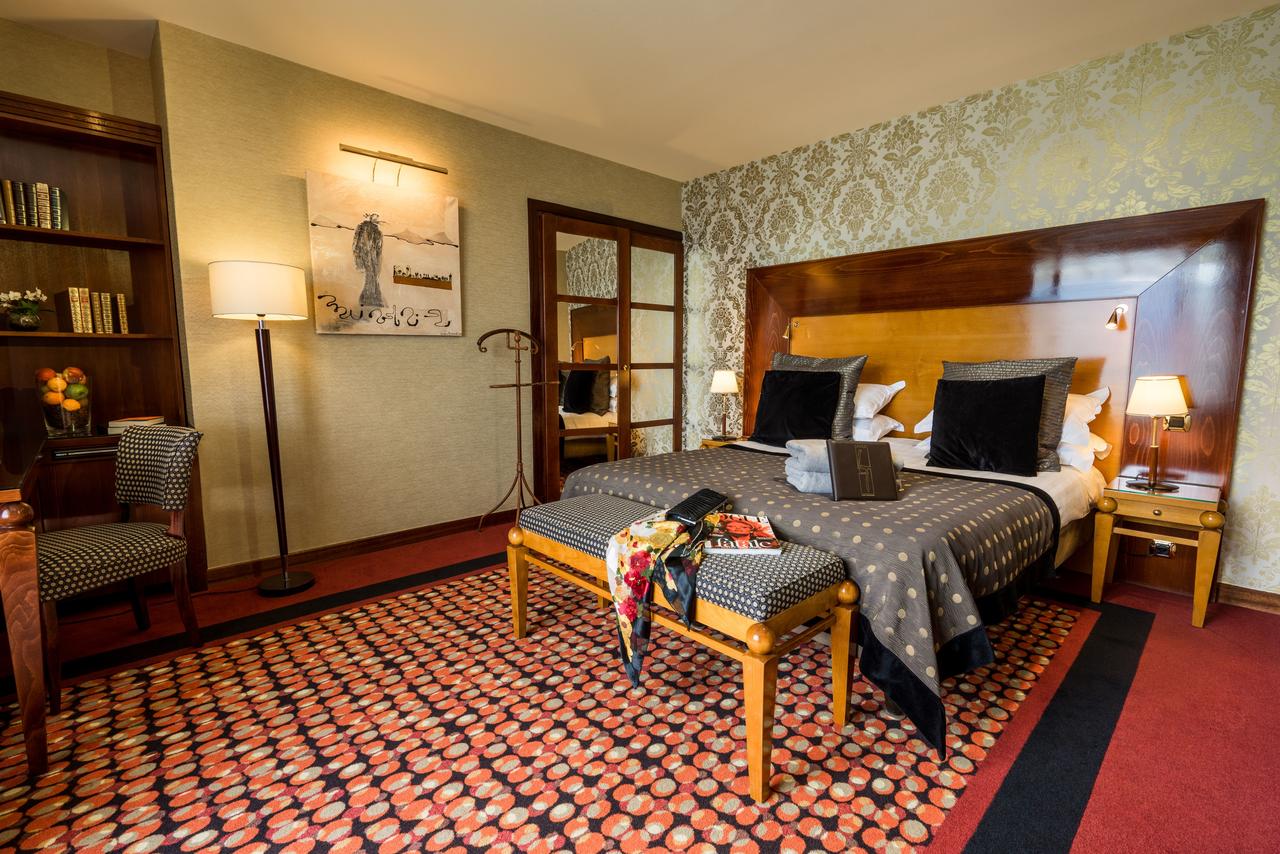 Privilege, Double or Twin Bed, Lake Side, Balcony