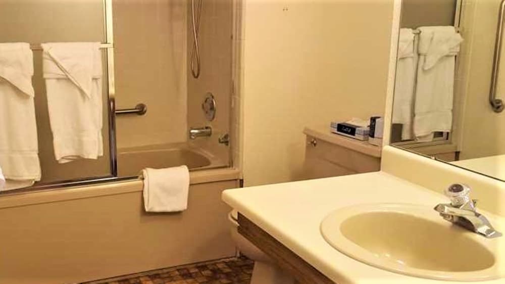 Twin Rivers Condominiums by Alderwood Colorado Management 47/47
