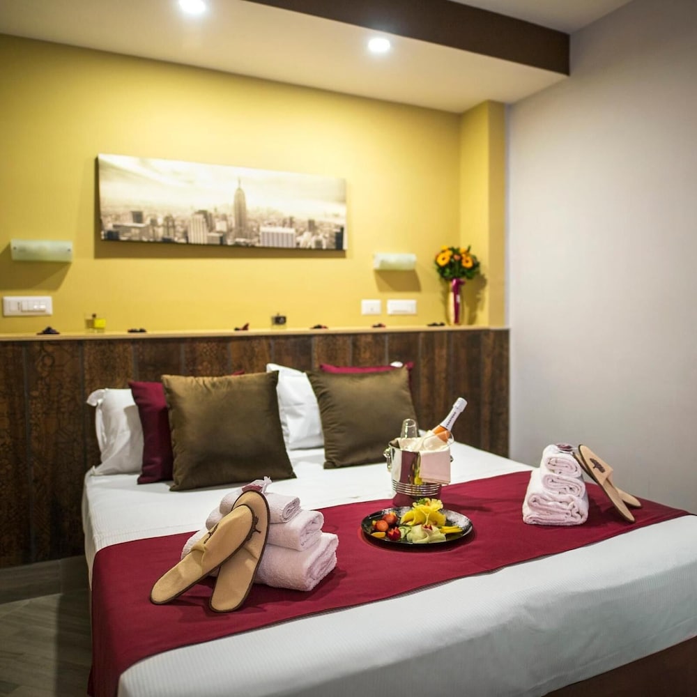 Hotel International Capodichino 39/53