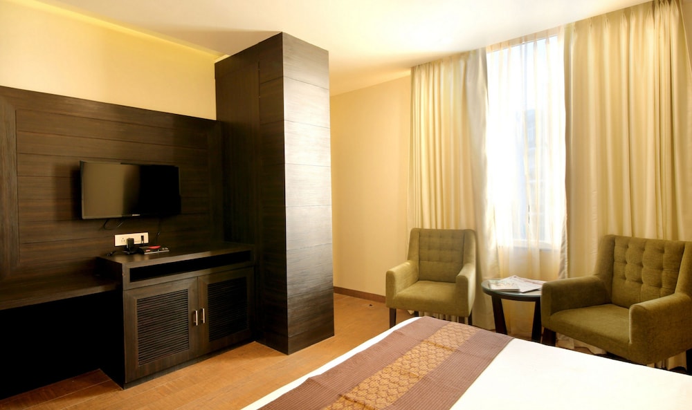 Hotel The Livin 24/44