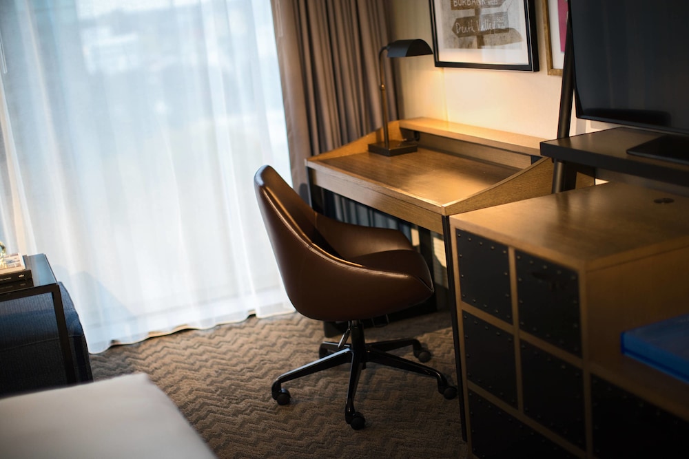RENAISSANCE TOLEDO DOWNTOWN HOTEL 50/66