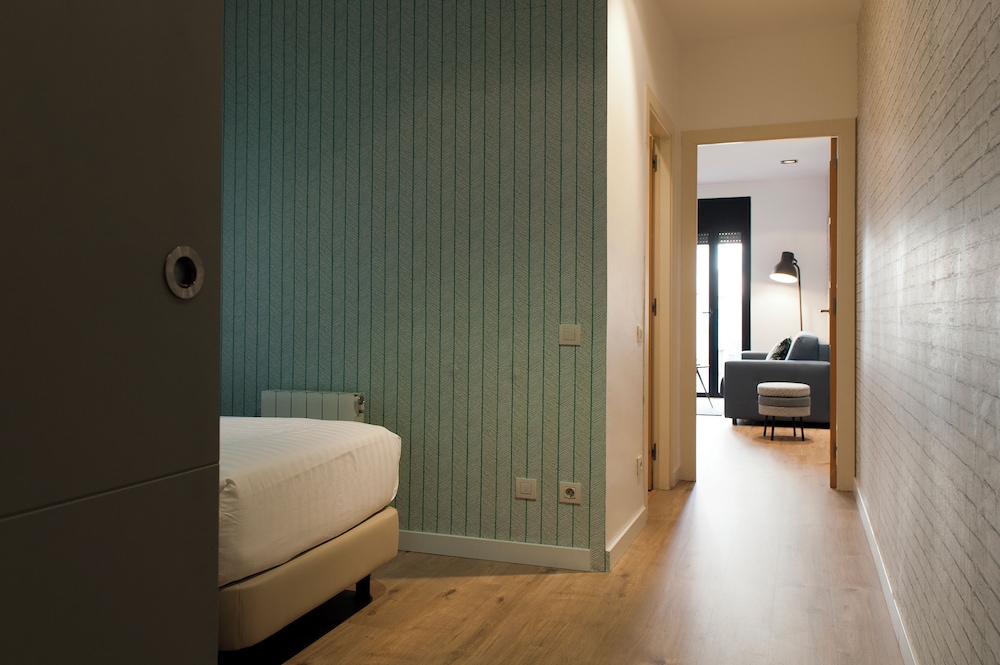 MH Apartments Sant Pau 30/31