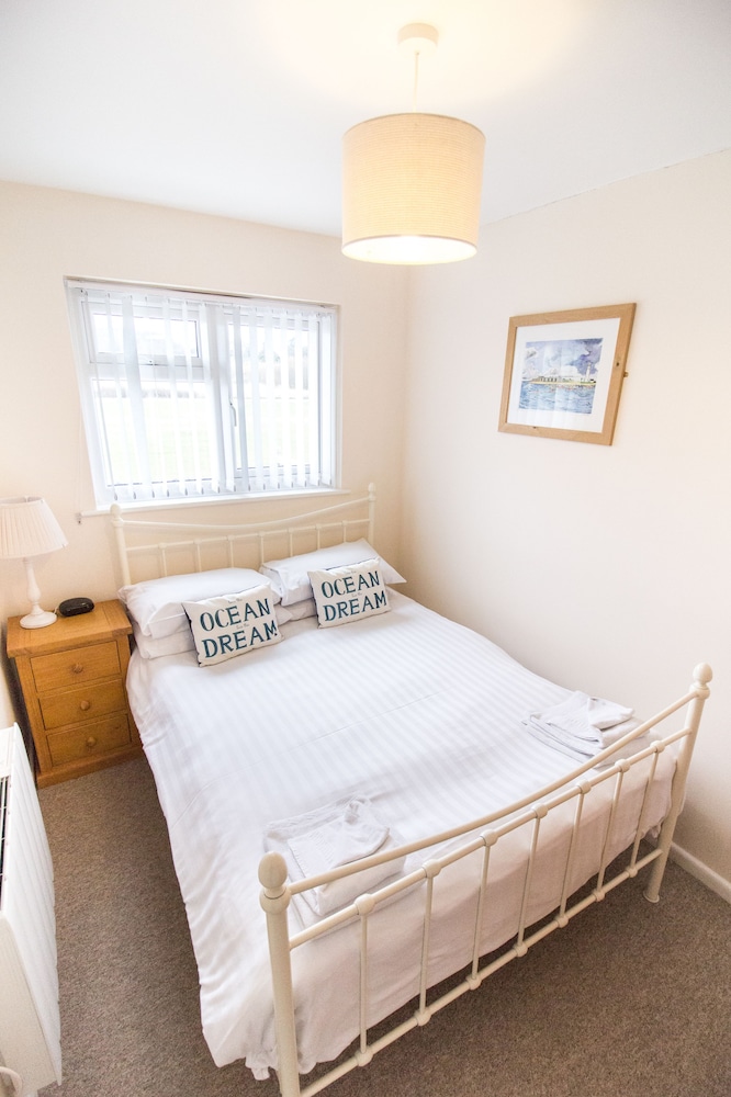 Seaview Holidays 4/33