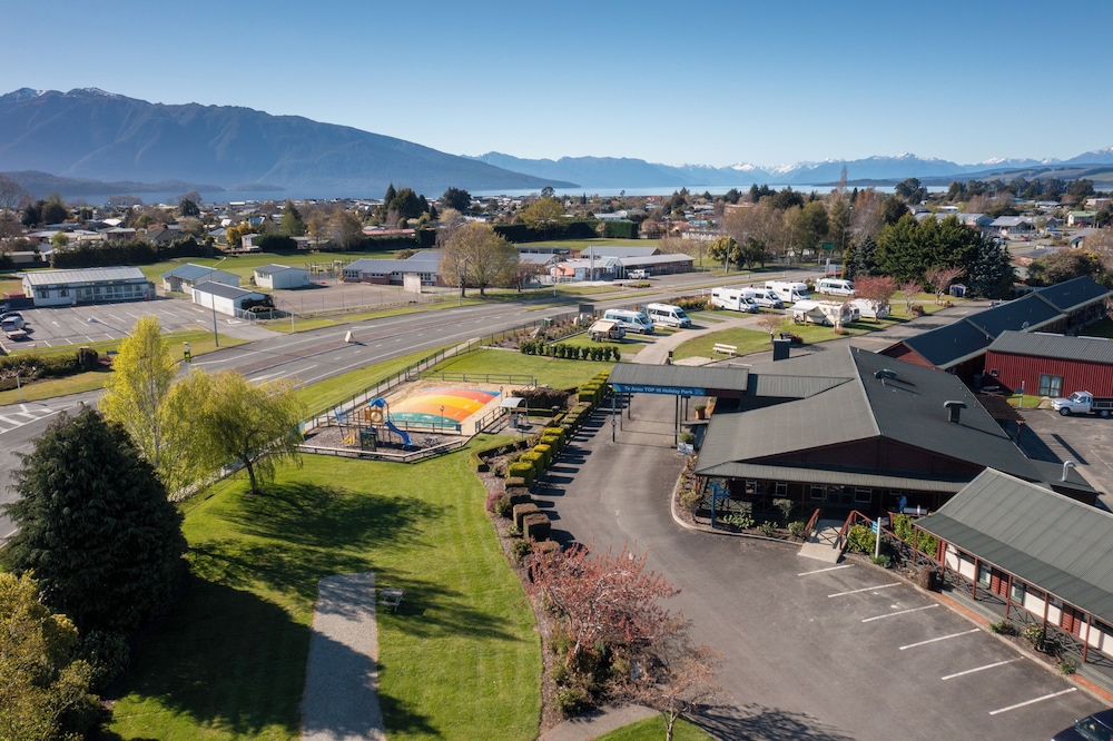 Te Anau Top 10 Holiday Park 53/58