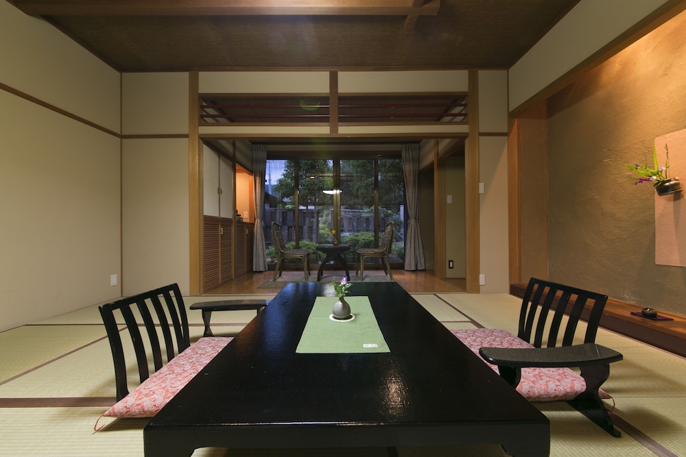 Sekitaitei Ishida 32/37