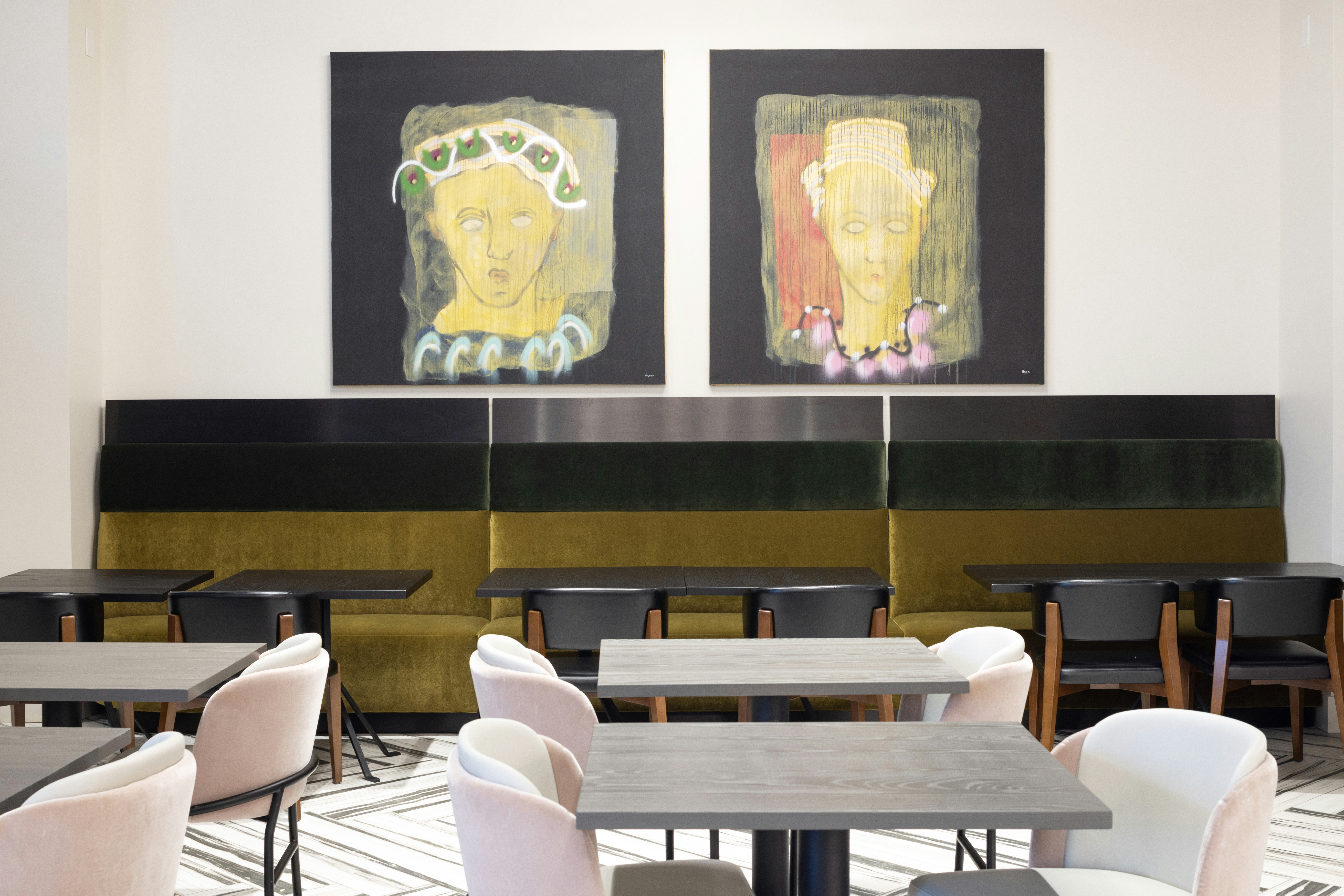 The Kelly Birmingham, Tapestry Collection By Hilton 52/56