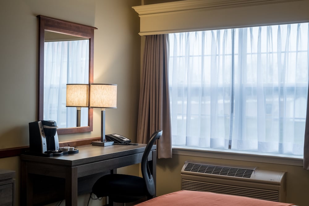 Amsterdam Inn & Suites Moncton 49/63