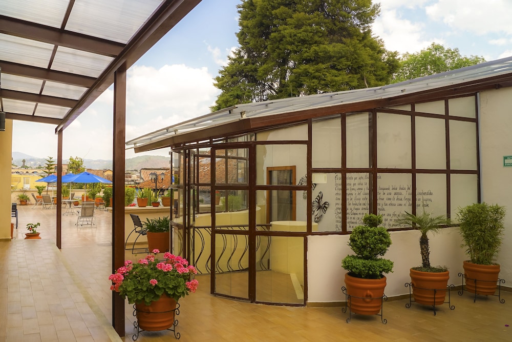 Mansion del Valle 3/50