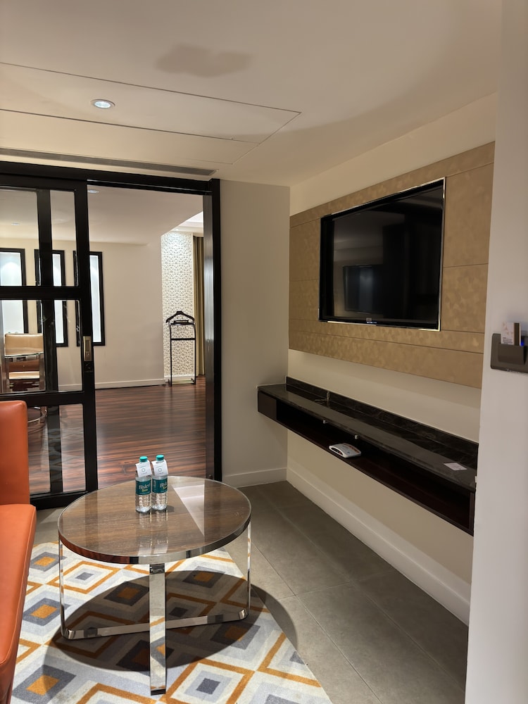 Hotel Cenneys Gateway 36/49