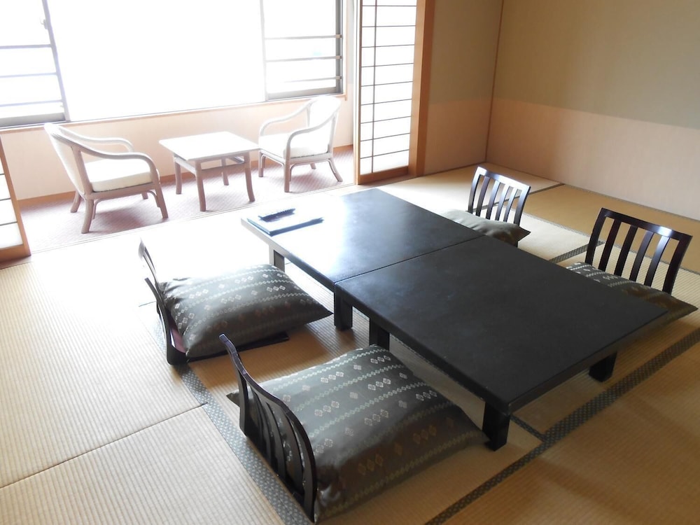 Hamanako Wanwan Paradise Hotel (Ex HAMANAKO GRAND HOTEL SAZANAMIKAN) 45/67