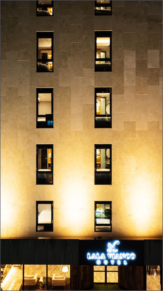 Lala Vianco Hotel 3/48