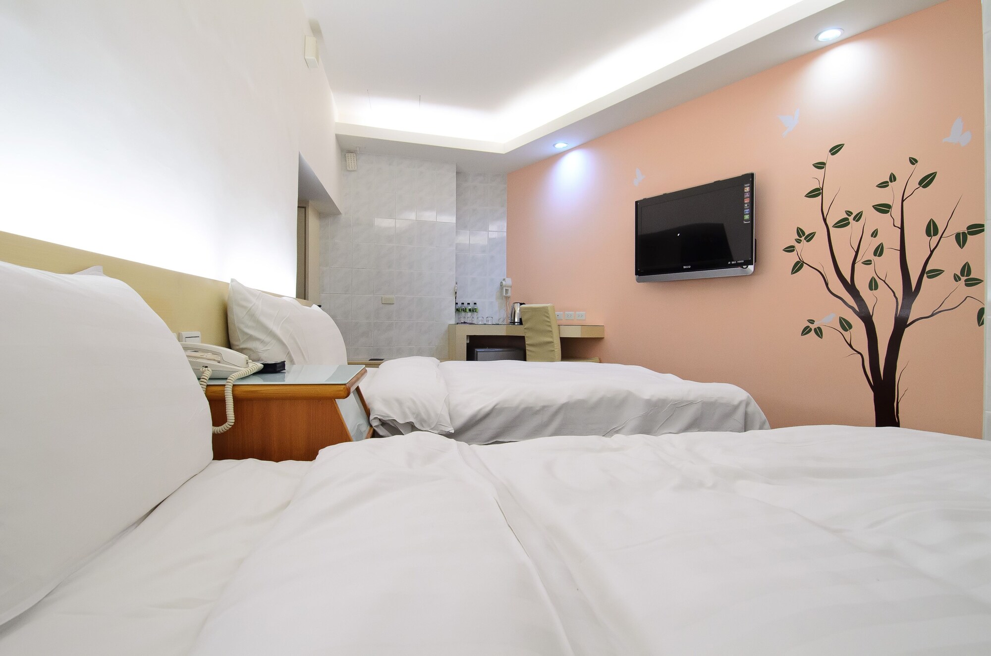 ROOM, QUADRUPLE