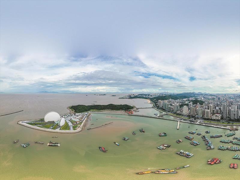 Lavande Hotel (Zhuhai Qinglv Middle Road) 35/39