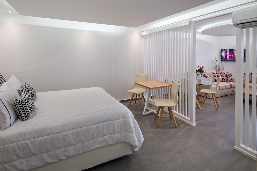 Elea Resort - Adults Only 24/74