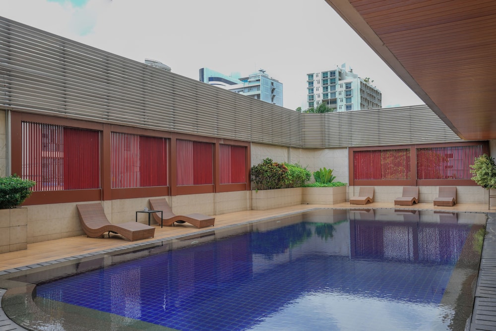 Sm Grande Residence 24/35