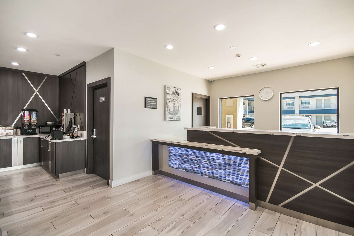 Americas Best Value Inn & Suites Northeast Houston Downtown I-610 4/28