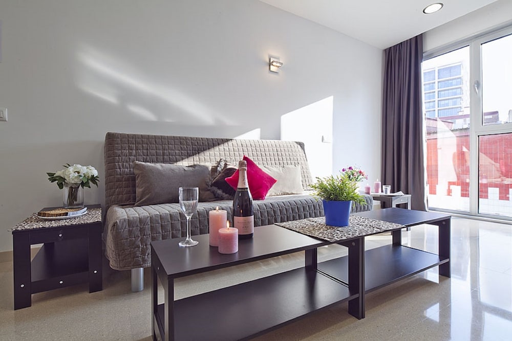 CHARMSUITES NOU RAMBLA APARTMENTS 25/42