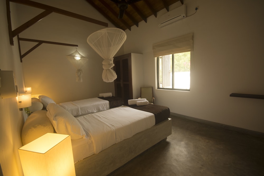 The Lagoon Villa 7/100