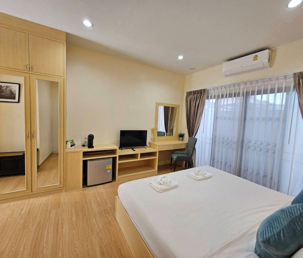 Mercy Hostel 17/55