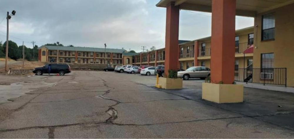 Diamond Inn Forrest City I-40 34/46