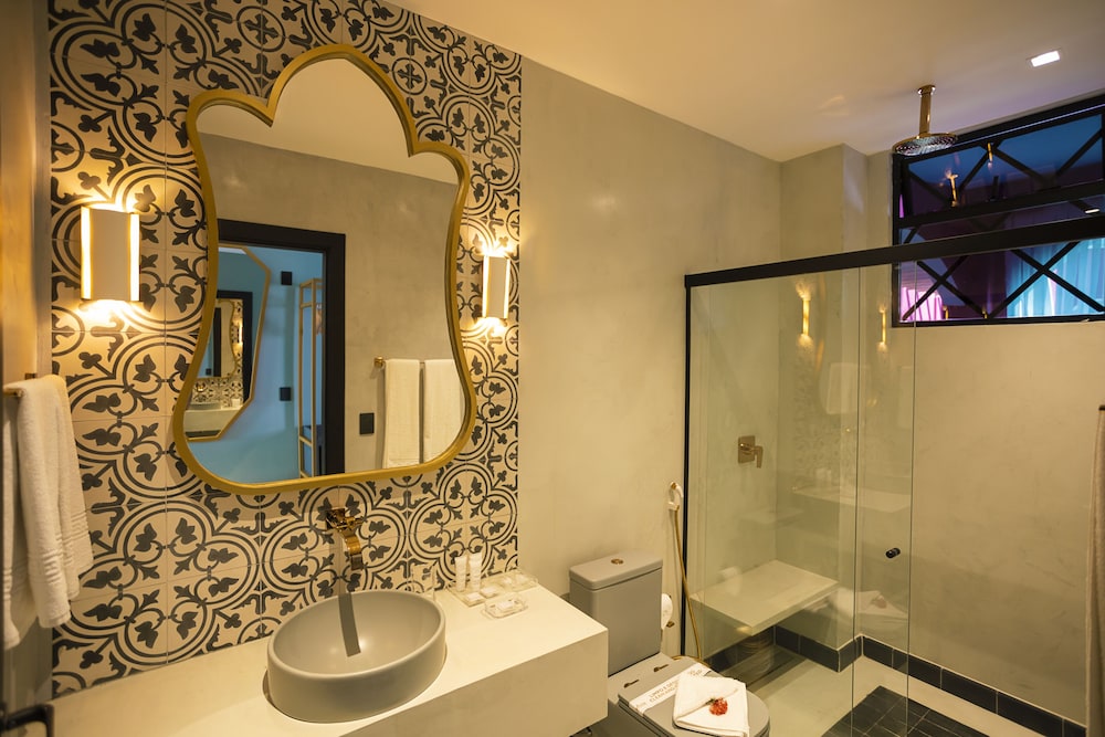 Exotica Boutique Hotel 45/50