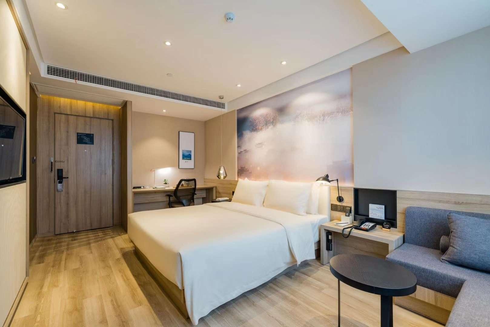 Superior, King and Queen Bed