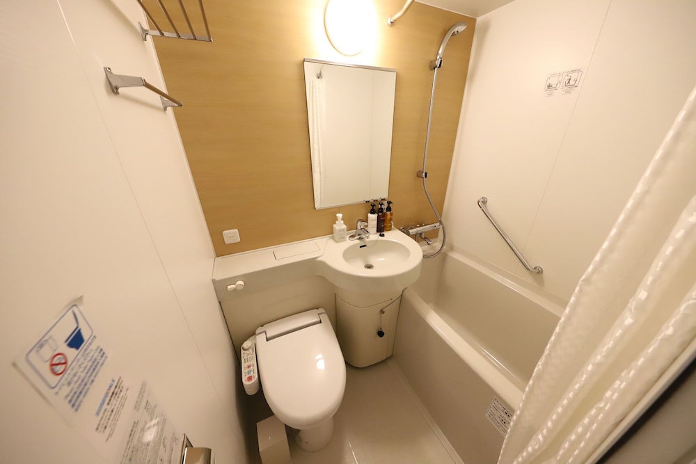 ROOM, DOUBLE BED