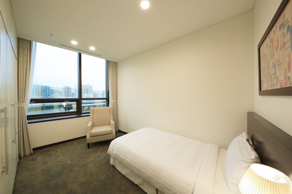 Orakai Insadong Suites 8/72